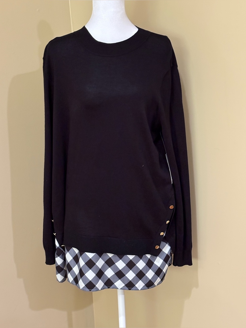 Kim Rogers Black Scoop Neck Lightweight Pullover
